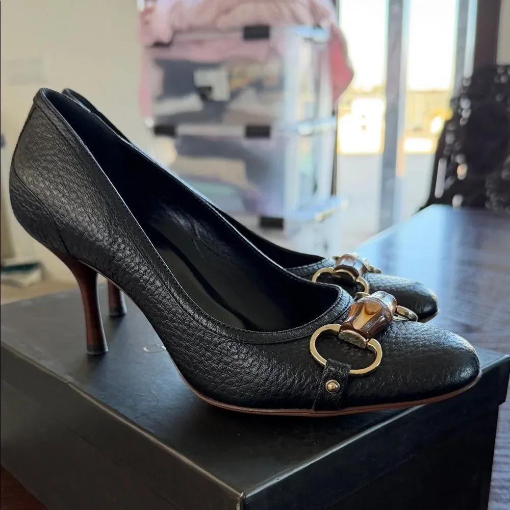 Gucci Black Leather Heels with Brown Accents